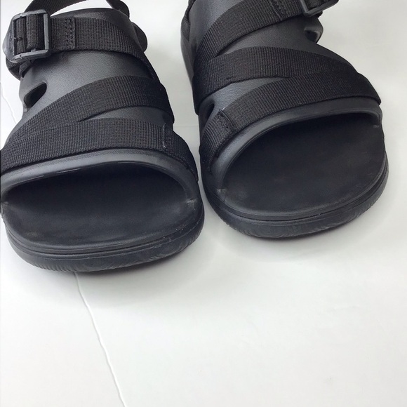 Chaco Chillos Sandal in Black Size 9. - Picture 3 of 15